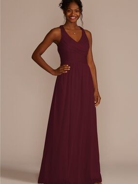 David's Bridal Sleeveless V-Neck Chiffon Maxi Dress in Merlot Plum Color Size 6